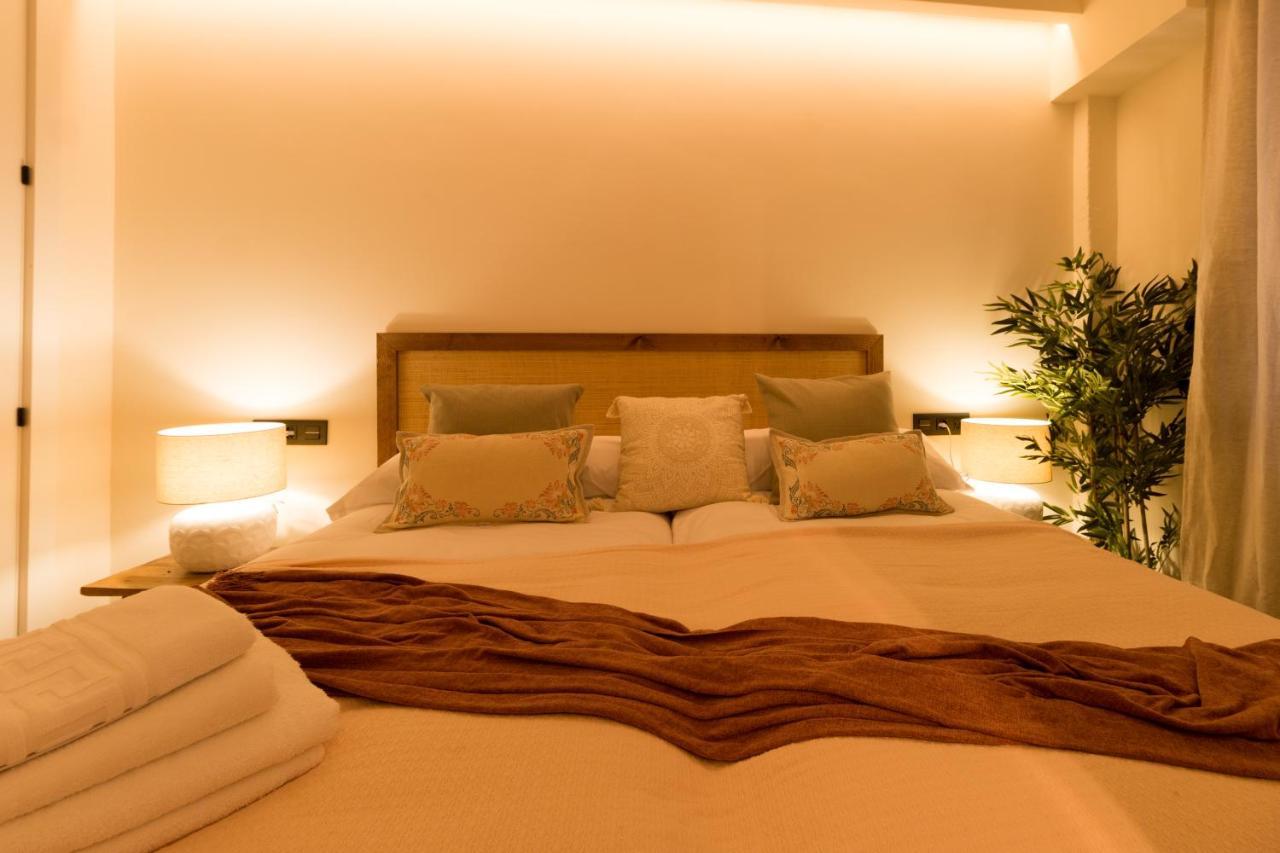 Carmelo Gil Ac By Staynnapartments Apartment